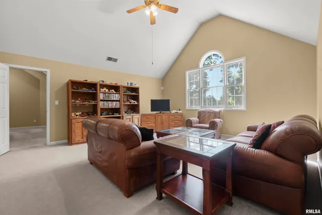 $725,000 | 5821 West Dickison Cemetery Road, Dunlap, IL 61525