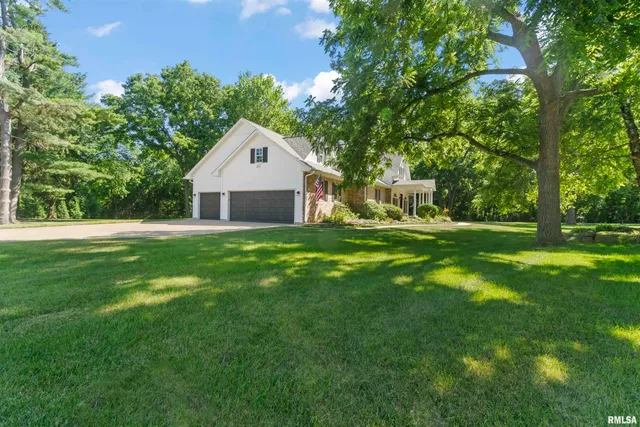 $725,000 | 5821 West Dickison Cemetery Road, Dunlap, IL 61525