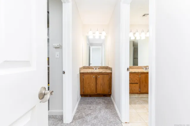 $2,750 | 25 Stanley Street, West Hartford, CT 06107