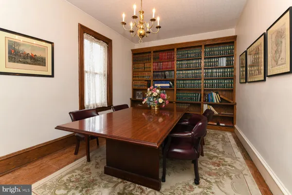 a view of a livingroom with furniture