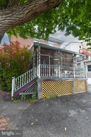 $379,000 | 71 Cooper Street, Woodbury, NJ 08096