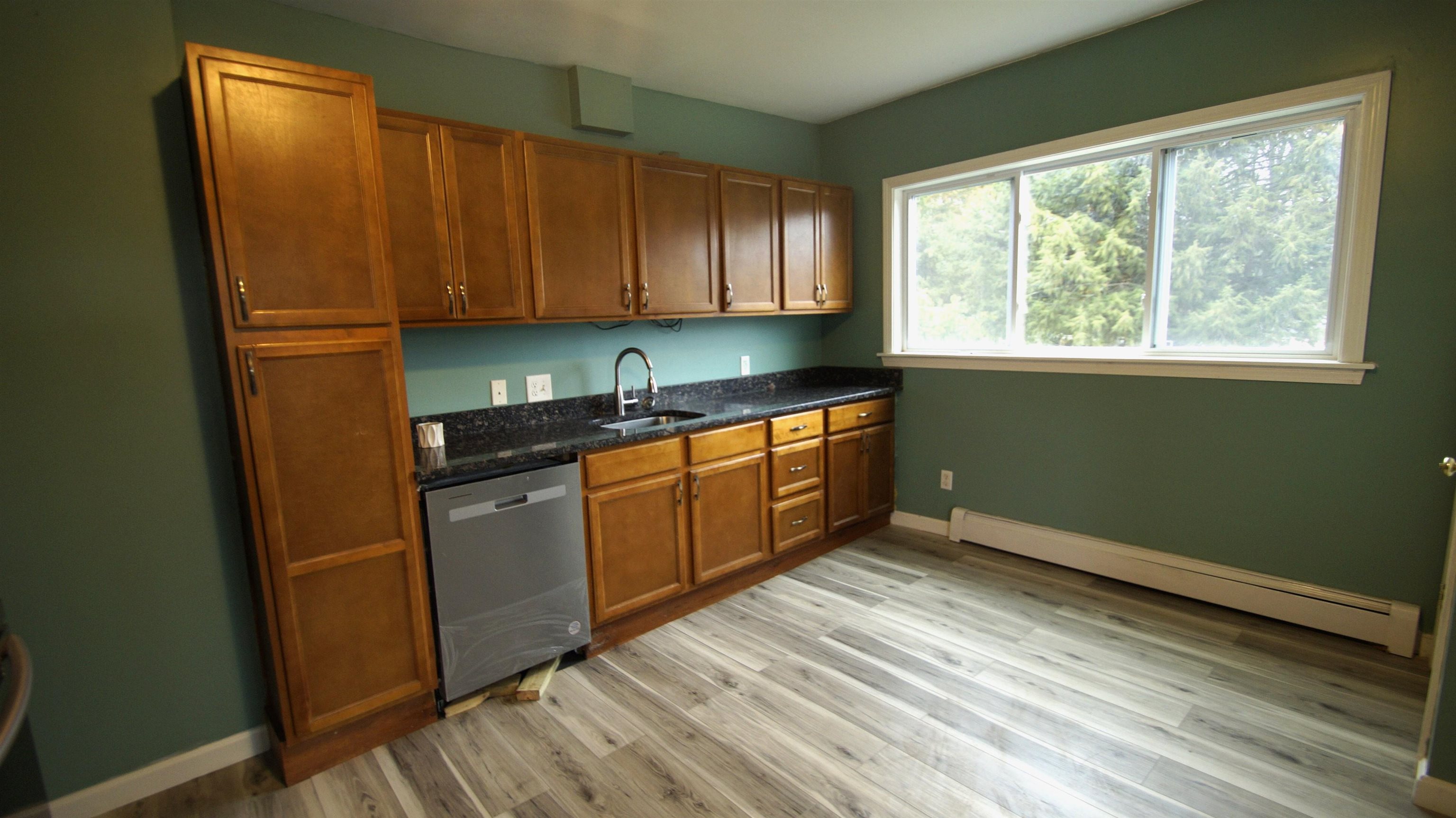 15 B Mt Pleasant Street, Unit RIGHT SIDE Derry, NH 03038 - Photo 12 of 19