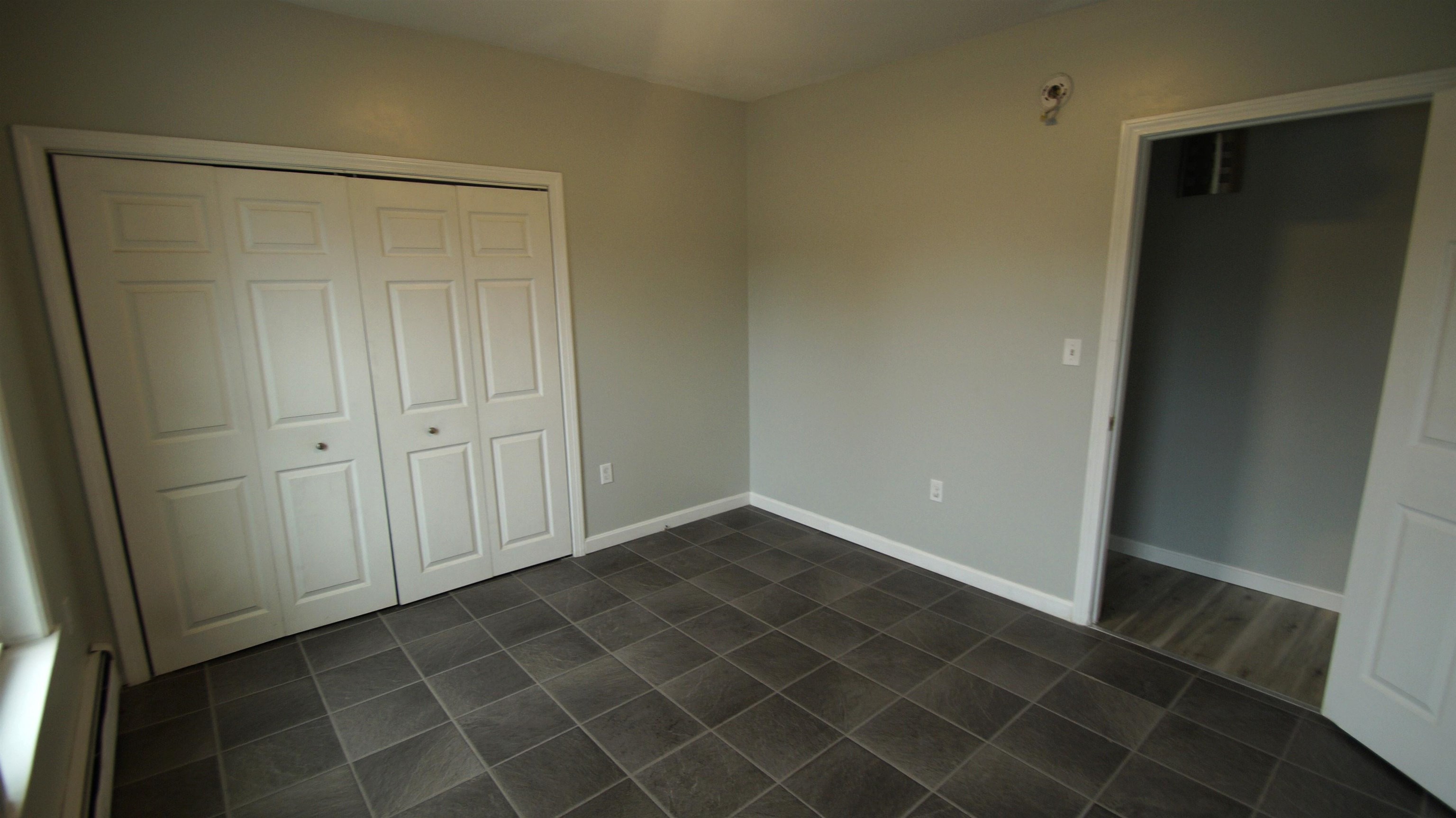 15 B Mt Pleasant Street, Unit RIGHT SIDE Derry, NH 03038 - Photo 16 of 19