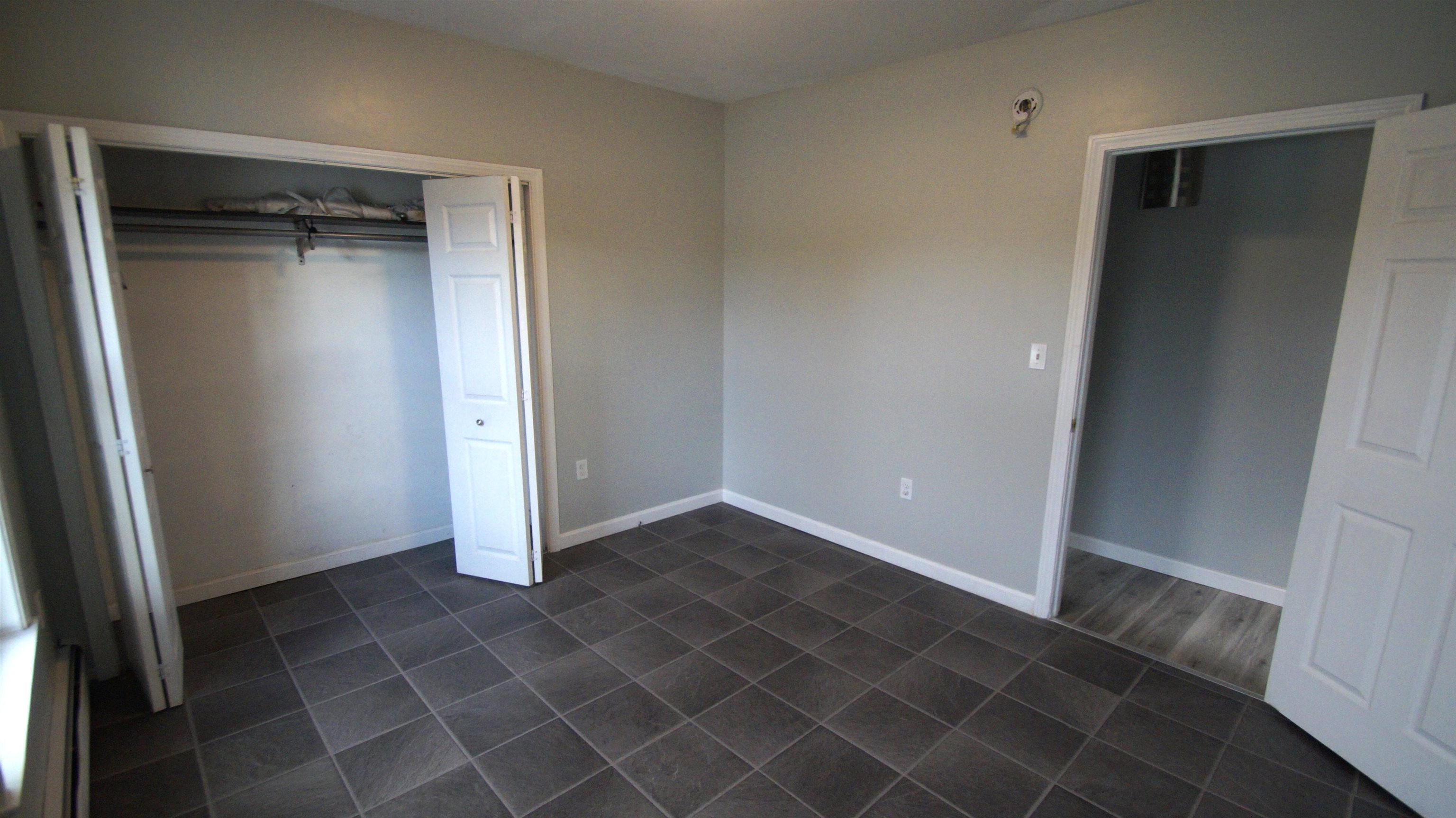 15 B Mt Pleasant Street, Unit RIGHT SIDE Derry, NH 03038 - Photo 17 of 19