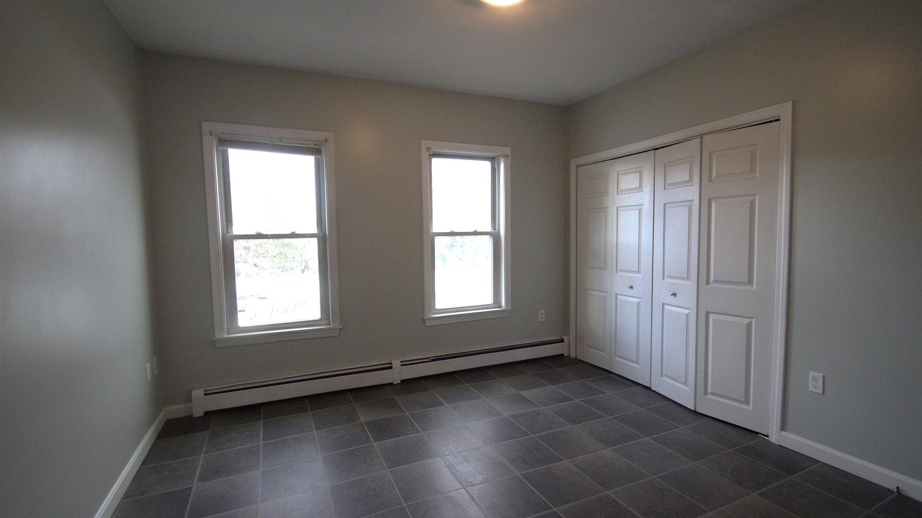 15 B Mt Pleasant Street, Unit RIGHT SIDE Derry, NH 03038 - Photo 18 of 19