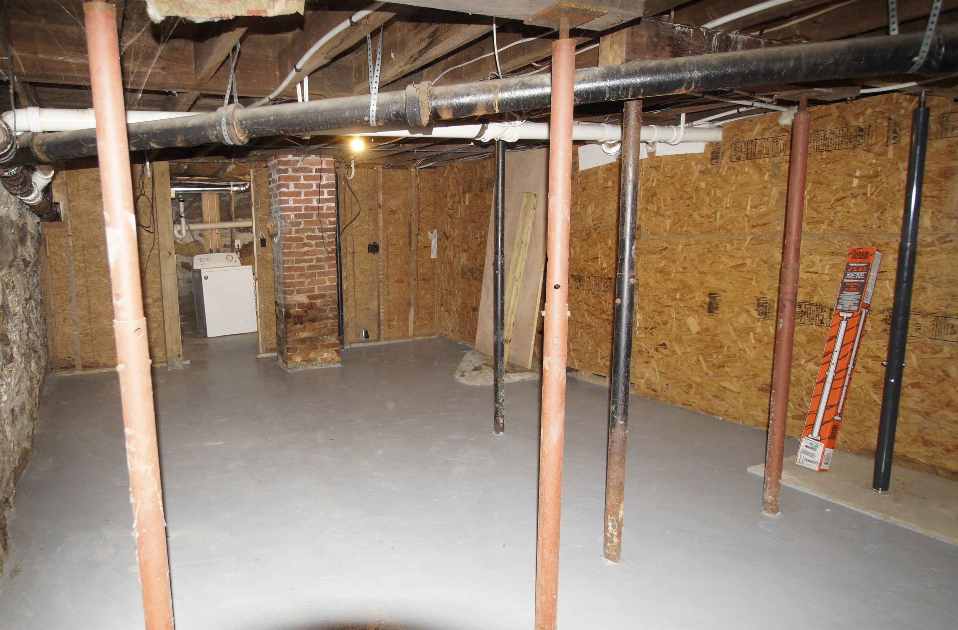 15 B Mt Pleasant Street, Unit RIGHT SIDE Derry, NH 03038 - Photo 8 of 19