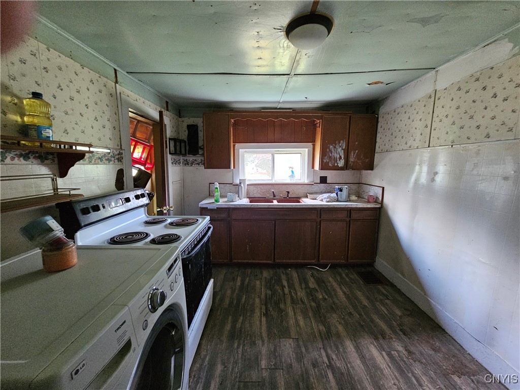 8 Elm Street Camden, NY 13316 - Photo 11 of 29