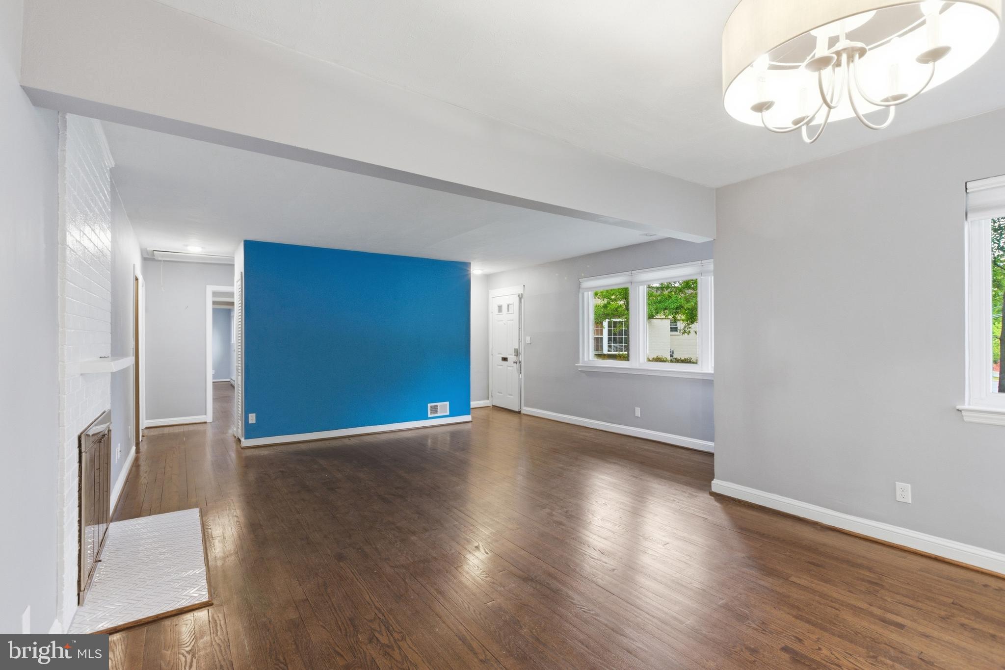 6801 Adelphi Road University Park, MD 20782 - Photo 5 of 26 Lots of space to entertain or just hang out.