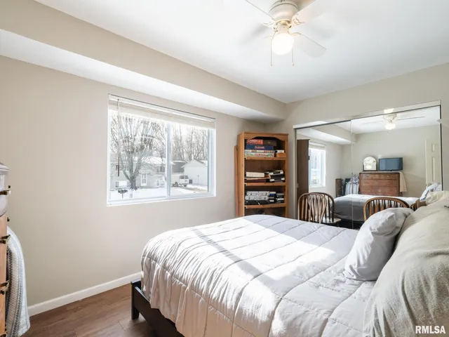 $149,900 | 4049 West Hillmont Road, Peoria, IL 61615