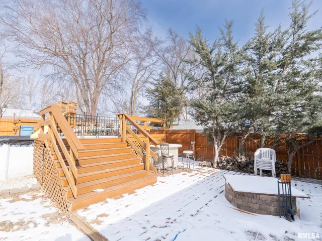 $149,900 | 4049 West Hillmont Road, Peoria, IL 61615