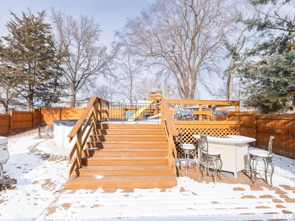 $149,900 | 4049 West Hillmont Road, Peoria, IL 61615