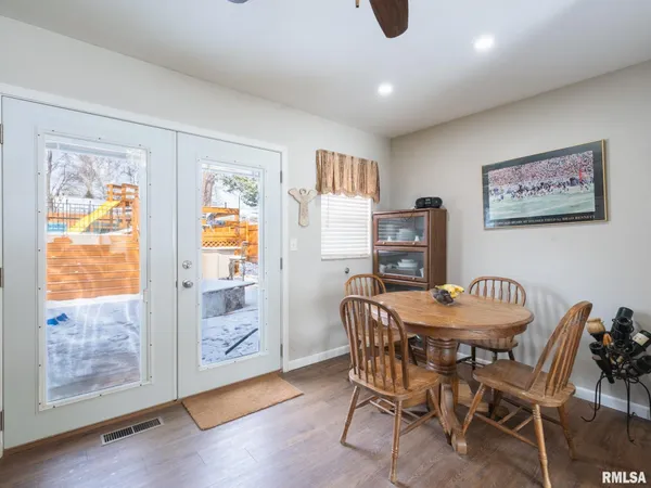 $149,900 | 4049 West Hillmont Road, Peoria, IL 61615