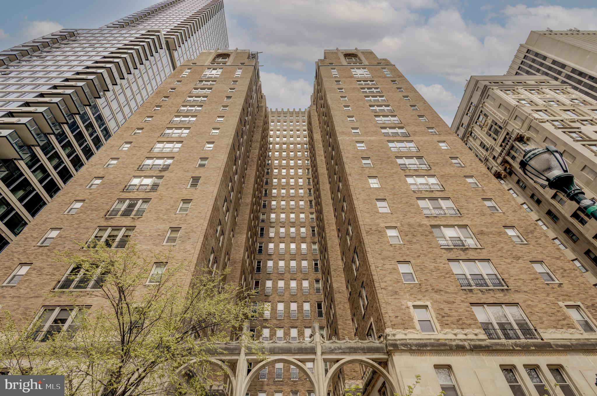 1901 Walnut Street, Unit 15B Philadelphia, PA 19103 - Photo 34 of 36