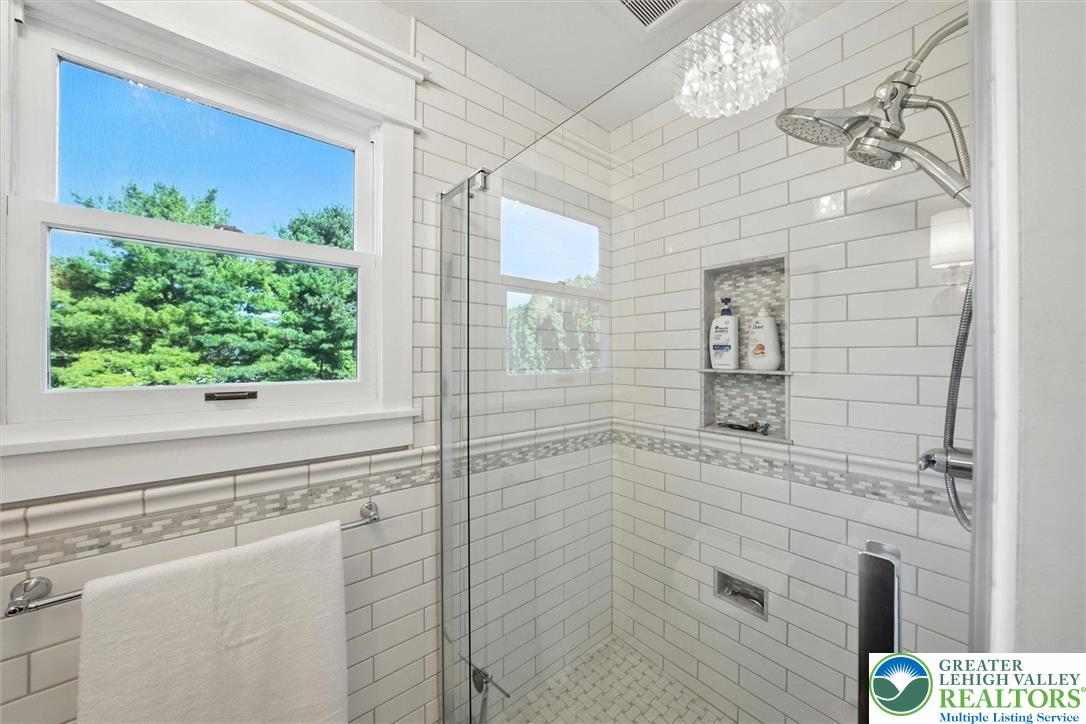 4110 Greenfield Road Bethlehem, PA 18017 - Photo 16 of 30 Gallery Image 16