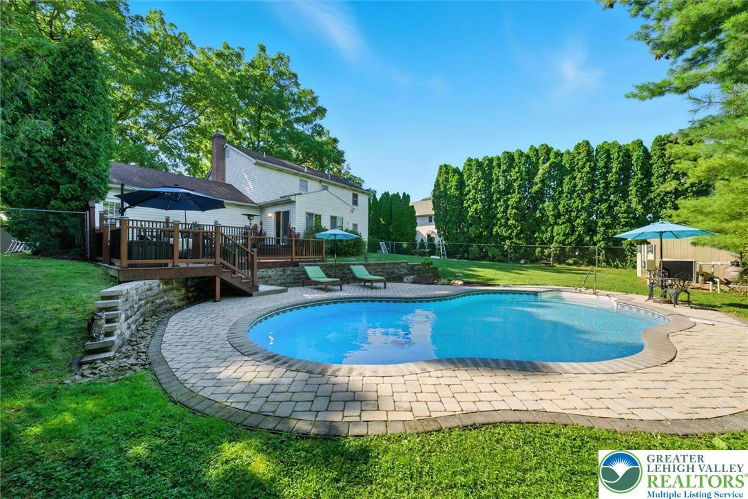 4110 Greenfield Road Bethlehem, PA 18017 - Photo 3 of 30 Gallery Image 3