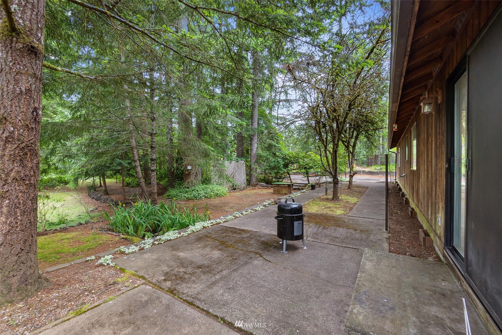 2231 Roth Drive Southwest Olympia, WA 98512 - Photo 19 of 27 Gallery Image 19