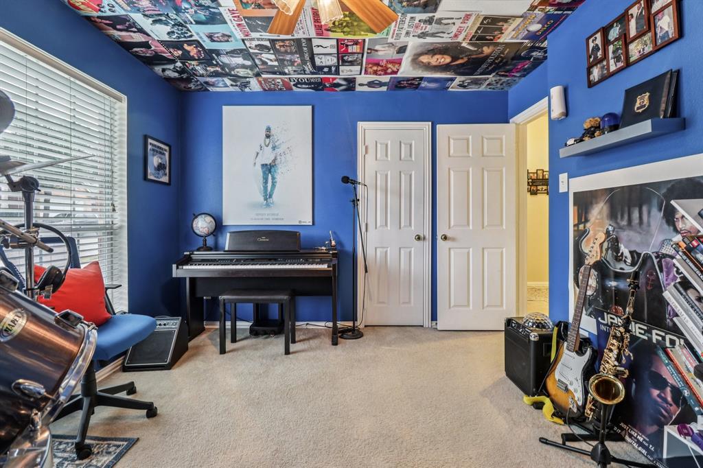 7038 Panavision Trail Dallas, TX 75249 - Photo 26 of 39