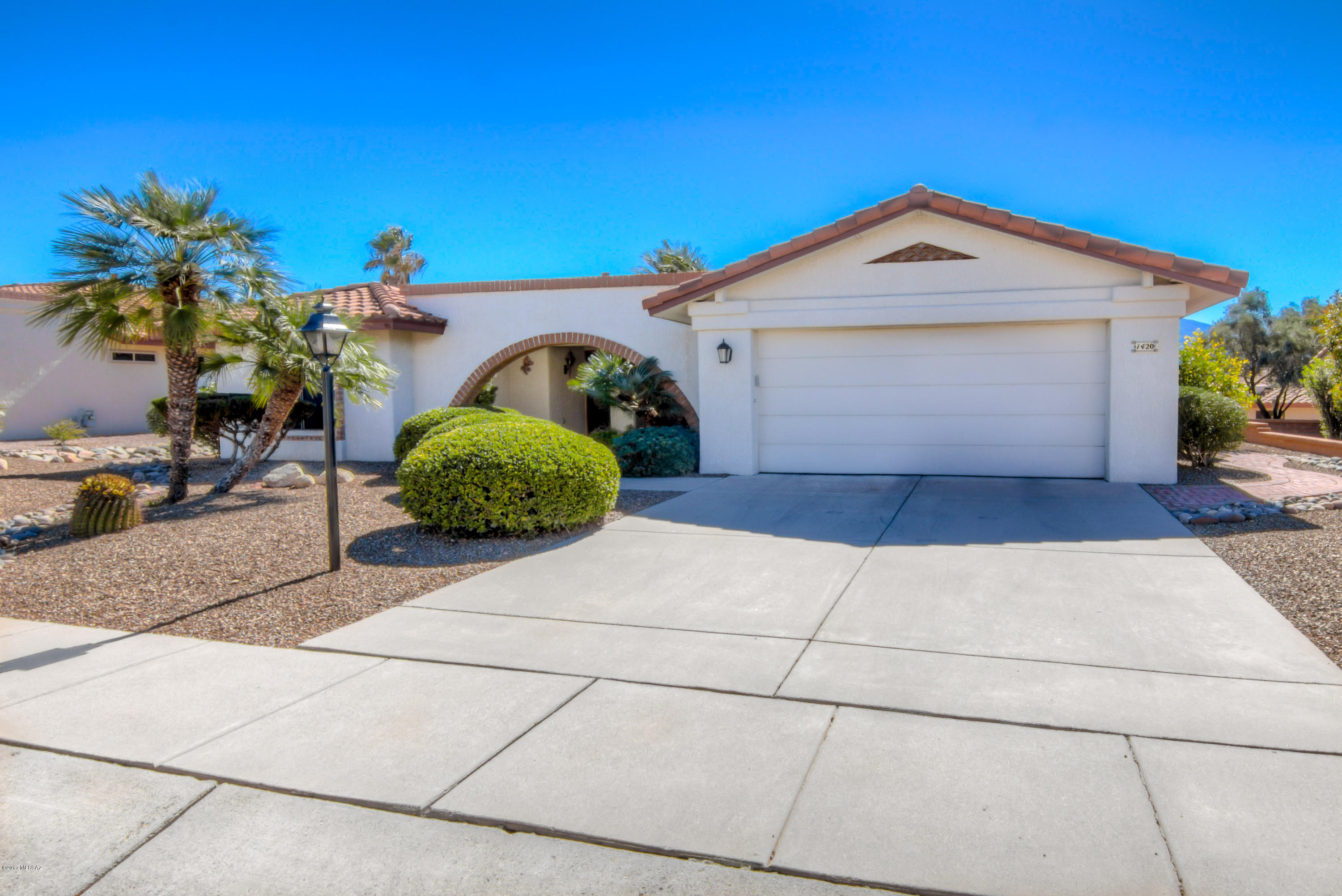 1420 East Bright Angel Drive Oro Valley, AZ 85755 - Photo 2 of 37
