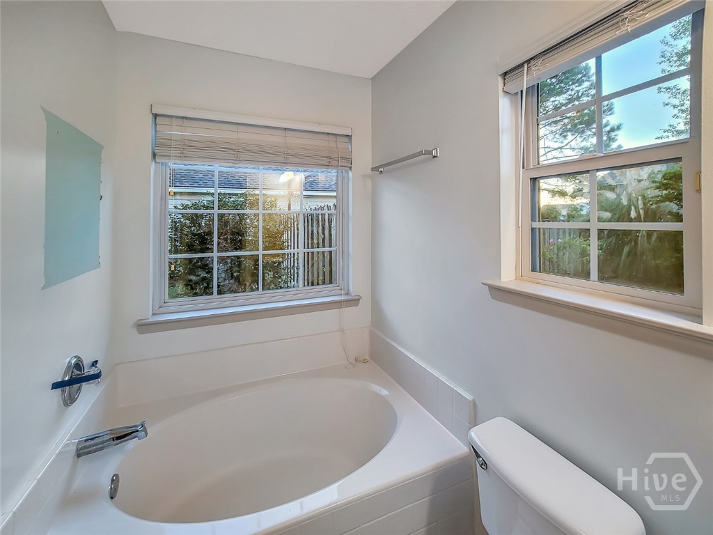 219 Jasper Lane Rincon, GA 31326 - Photo 24 of 46 RELAXING OWNER'S BATHROOM WITH