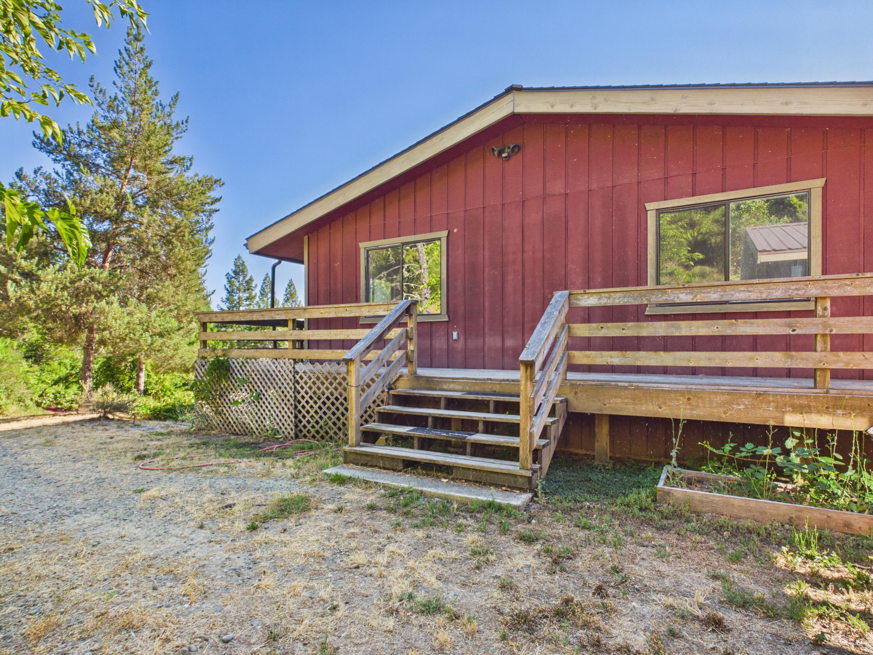 133 Arthur Road Garberville, CA 95542 - Photo 39 of 60