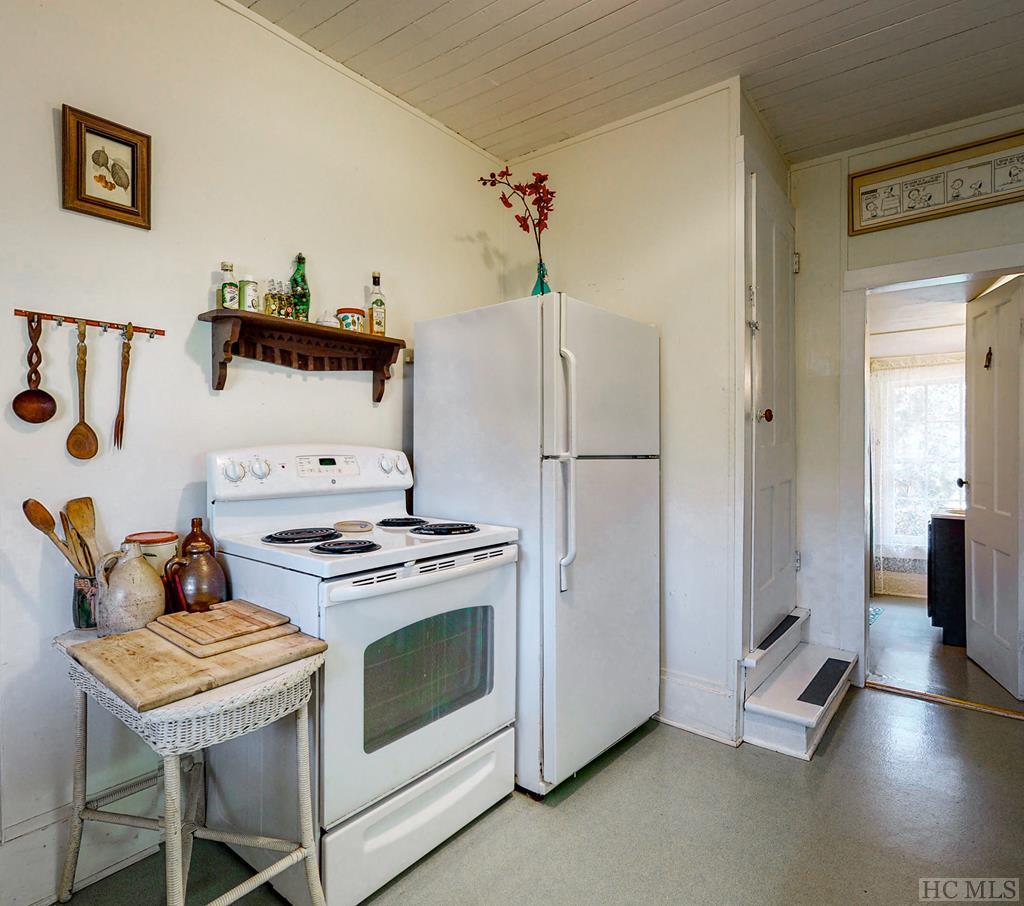 3340 Cashiers Road Highlands, NC 28741 - Photo 32 of 44 Gallery Image 32
