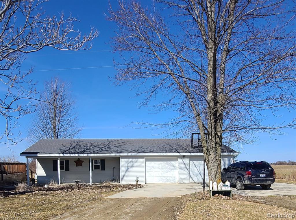785 Elk Creek Road Applegate, MI 48401 - Photo 2 of 24