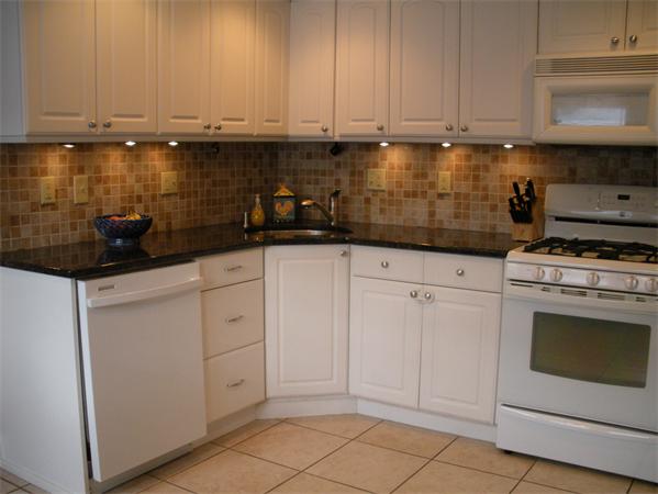 76 Coolidge Road Walpole, MA 02081 - Photo 11 of 18 Gallery Image 11
