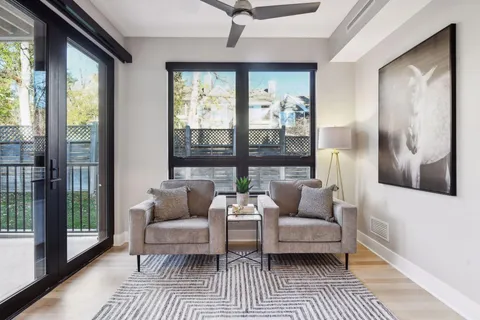$995,000 | 222 Ferndale Road South, Unit 108, Wayzata, MN 55391