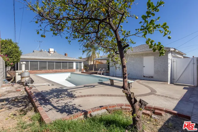 $699,000 | 7751 Bakman Avenue, Los Angeles, CA 91352