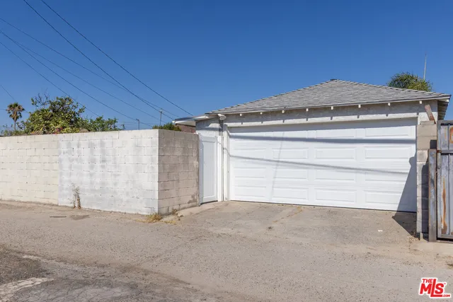 $699,000 | 7751 Bakman Avenue, Los Angeles, CA 91352