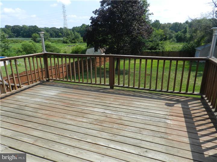 658 Lancing Road Woodbury, NJ 08096 - Photo 10 of 19 Deck