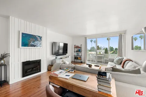 $4,250 | 900 Euclid Street, Unit 403, Santa Monica, CA 90403