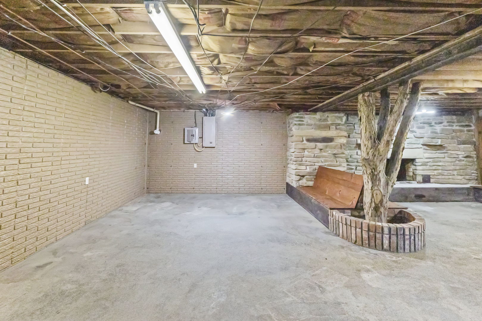 414 Gilliland Road Walnut Hill, IL 62893 - Photo 8 of 50