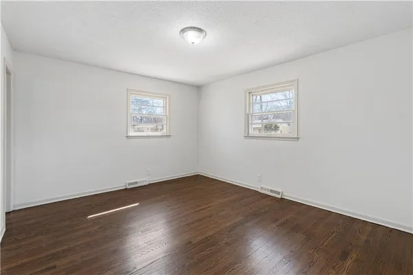 $200,000 | 8604 East 84 Terrace, Raytown, MO 64138