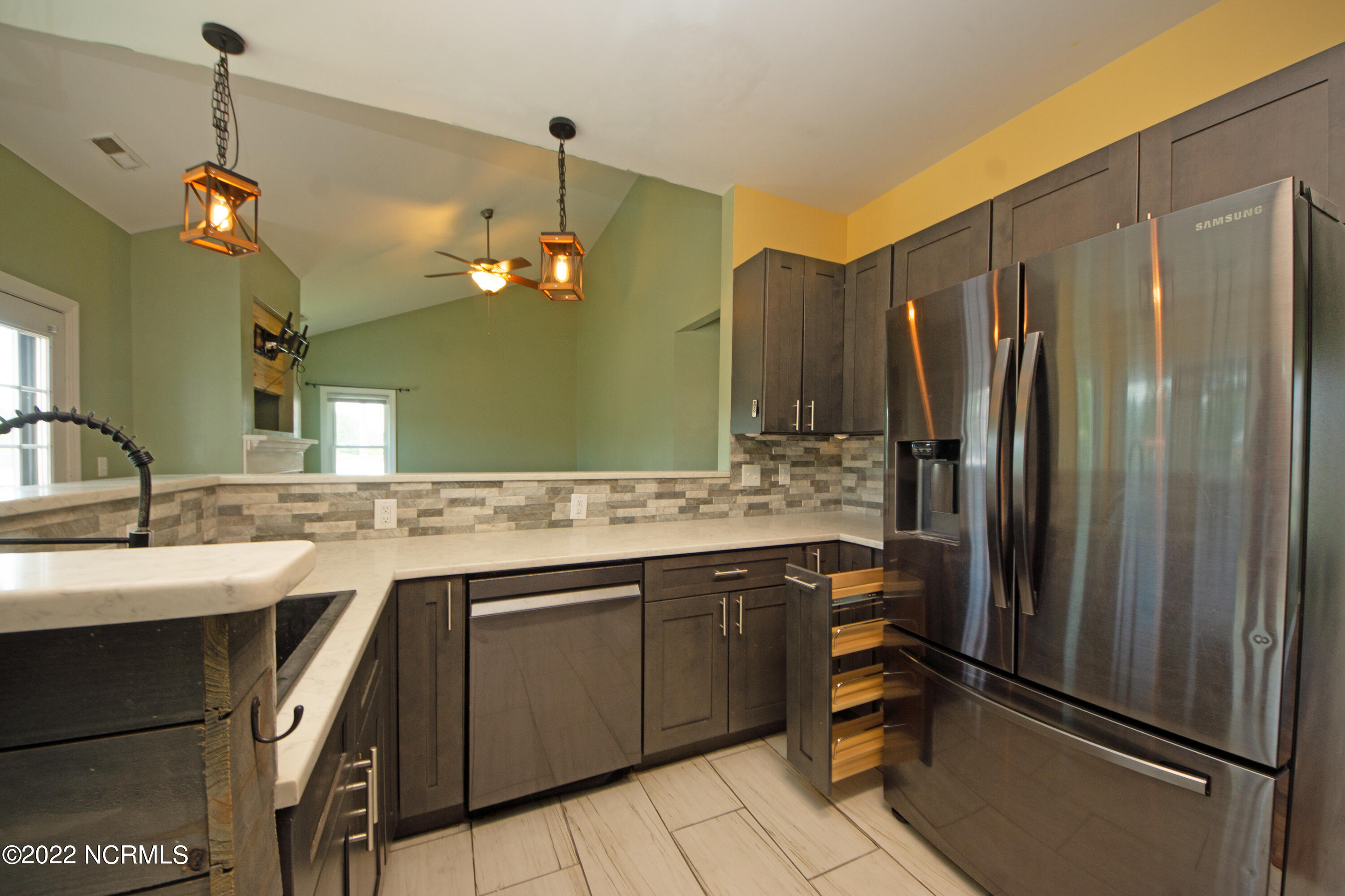 209 Echo Ridge Road Swansboro, NC 28584 - Photo 8 of 46 DSC03532