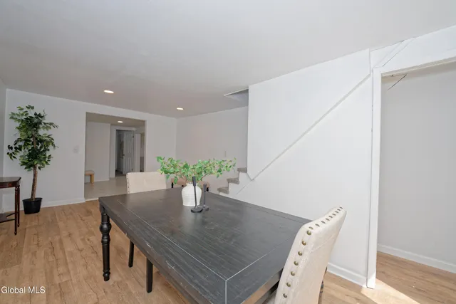 $2,800 | 714 Route 29 Milton Ny 12863, Rock City Falls, NY 12863