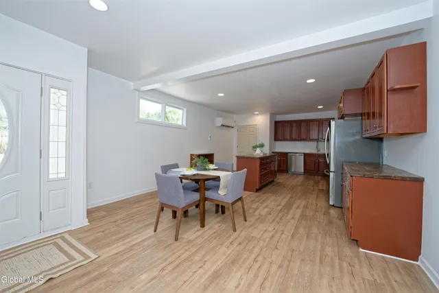 $2,800 | 714 Route 29 Milton Ny 12863, Rock City Falls, NY 12863