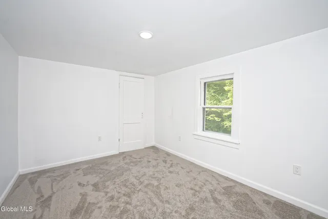 $2,800 | 714 Route 29 Milton Ny 12863, Rock City Falls, NY 12863