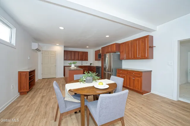 $2,800 | 714 Route 29 Milton Ny 12863, Rock City Falls, NY 12863