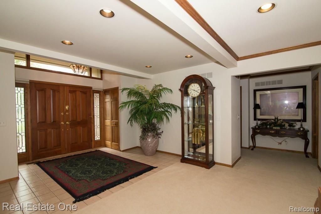 2261 North Rochester Road Oakland, MI 48363 - Photo 3 of 17 2261Rochester_P-_OL_0872_53.jpg