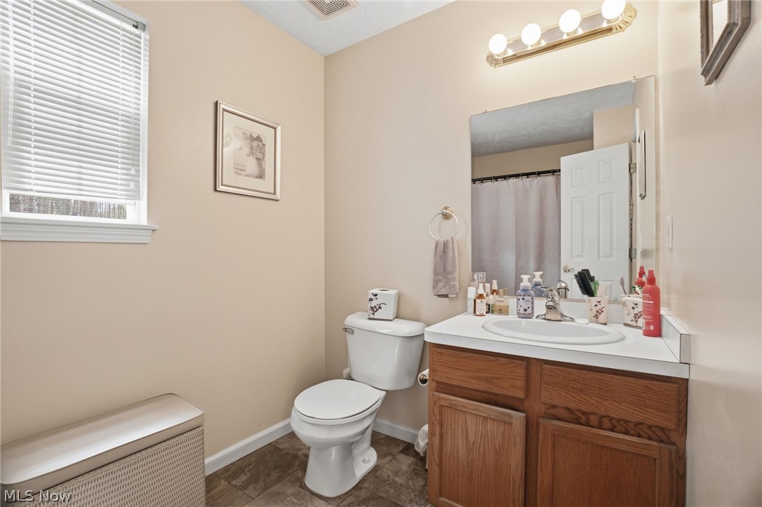 8047 Ravenna Road Painesville, OH 44077 - Photo 21 of 39