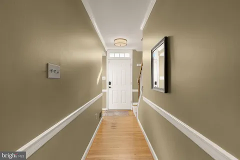 $929,000 | 11688 Stockbridge Lane, Reston, VA 20194