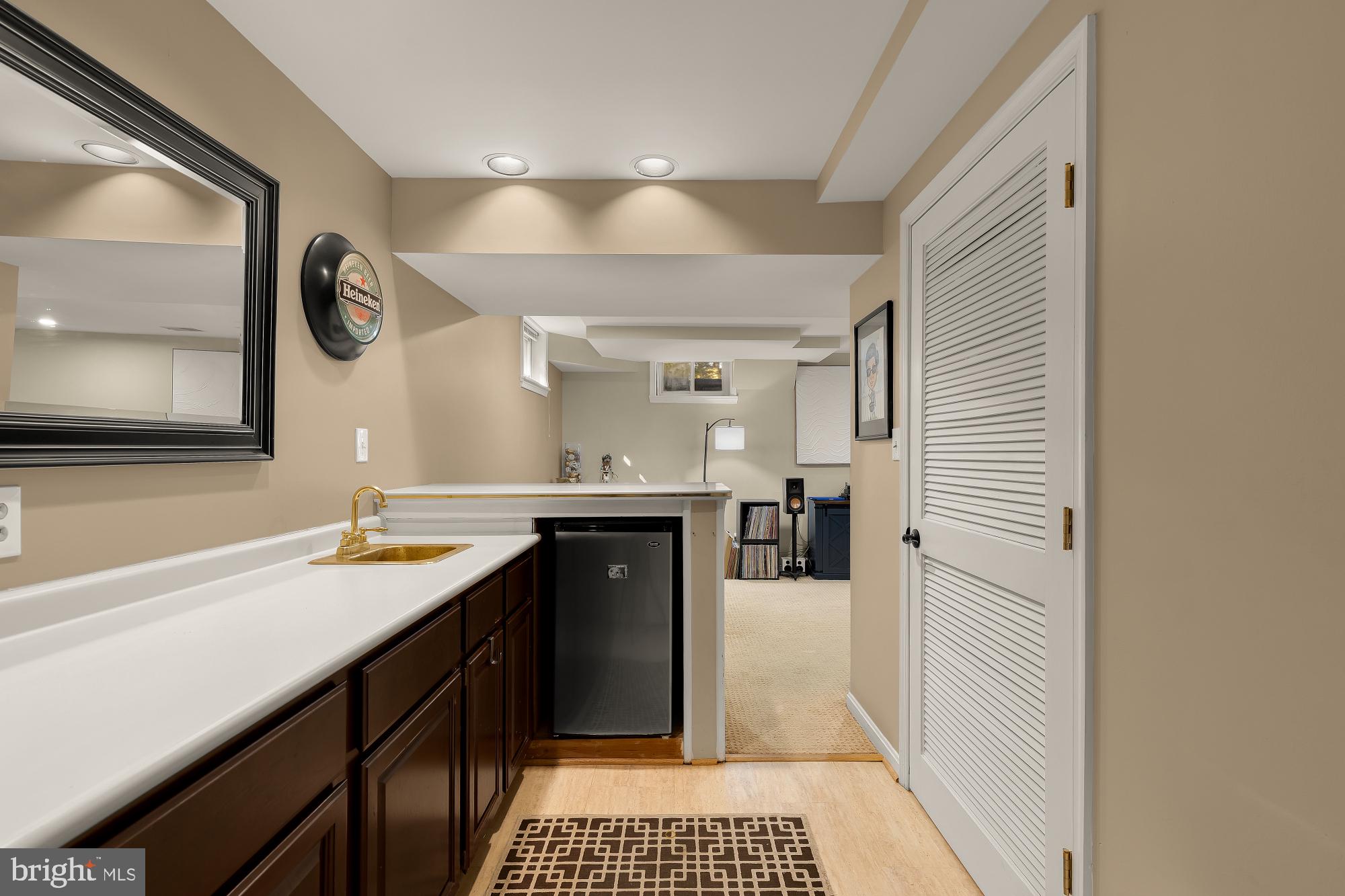 11688 Stockbridge Lane Reston, VA 20194 - Photo 27 of 44 Basement wet bar