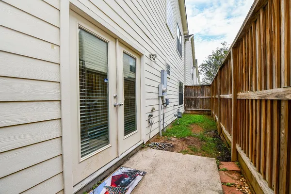$2,175 | 3715 Main Plaza Drive, Houston, TX 77025