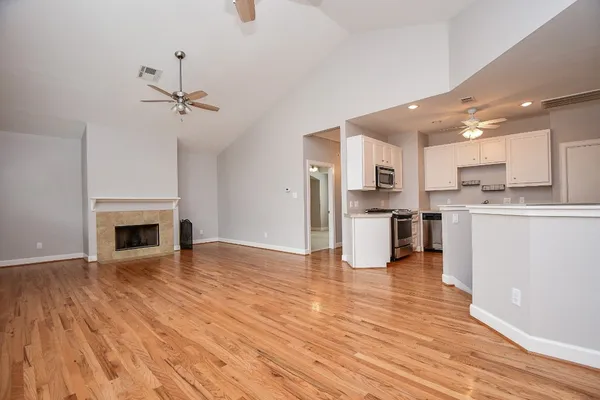 $2,175 | 3715 Main Plaza Drive, Houston, TX 77025