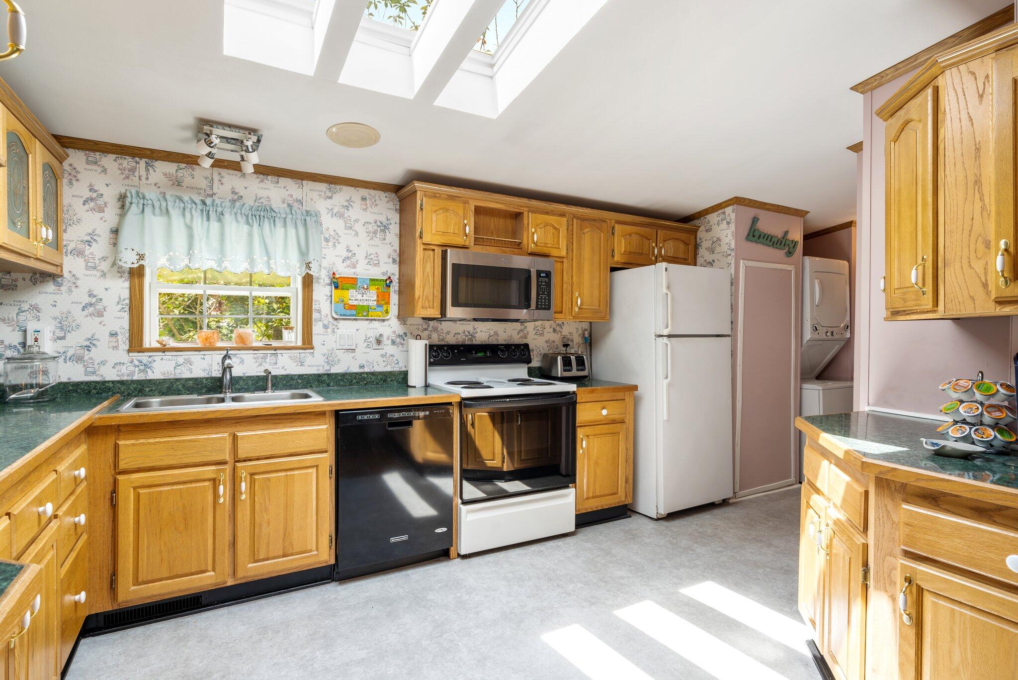 80 Brookside Circle Ogunquit, ME 03907 - Photo 12 of 51 10-web-or-mls-DSC00456