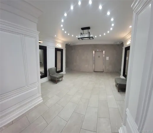 $1,800 | 141-60 84th Road, Unit 6F | Briarwood