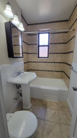 $1,800 | 141-60 84th Road, Unit 6F | Briarwood