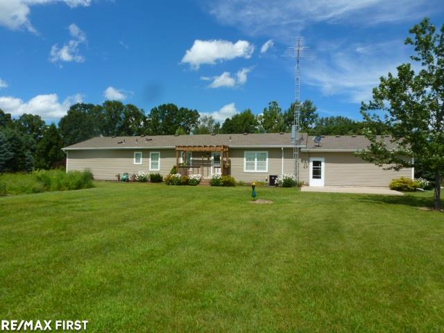 8852 Marr Road Almont, MI 48003 - Photo 4 of 29