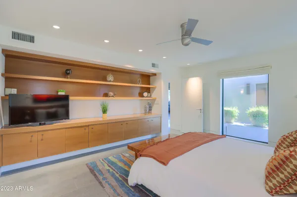 $10,000 | 6333 North Scottsdale Road, Unit 22, Scottsdale, AZ 85250